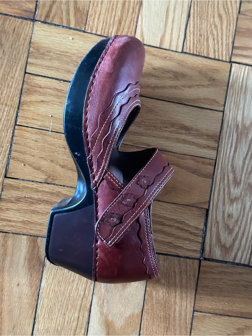 Women’s Mary Jane Dansko’s Size 38 - Picture 3 of 4